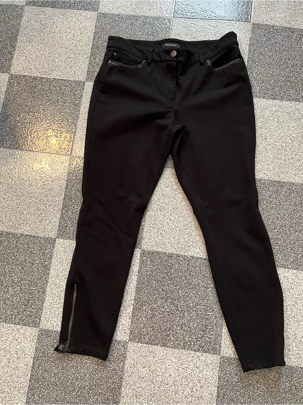 White House Black Market Women's Black Ankle Zip Skinny Pants Size 8R - Picture 2 of 9